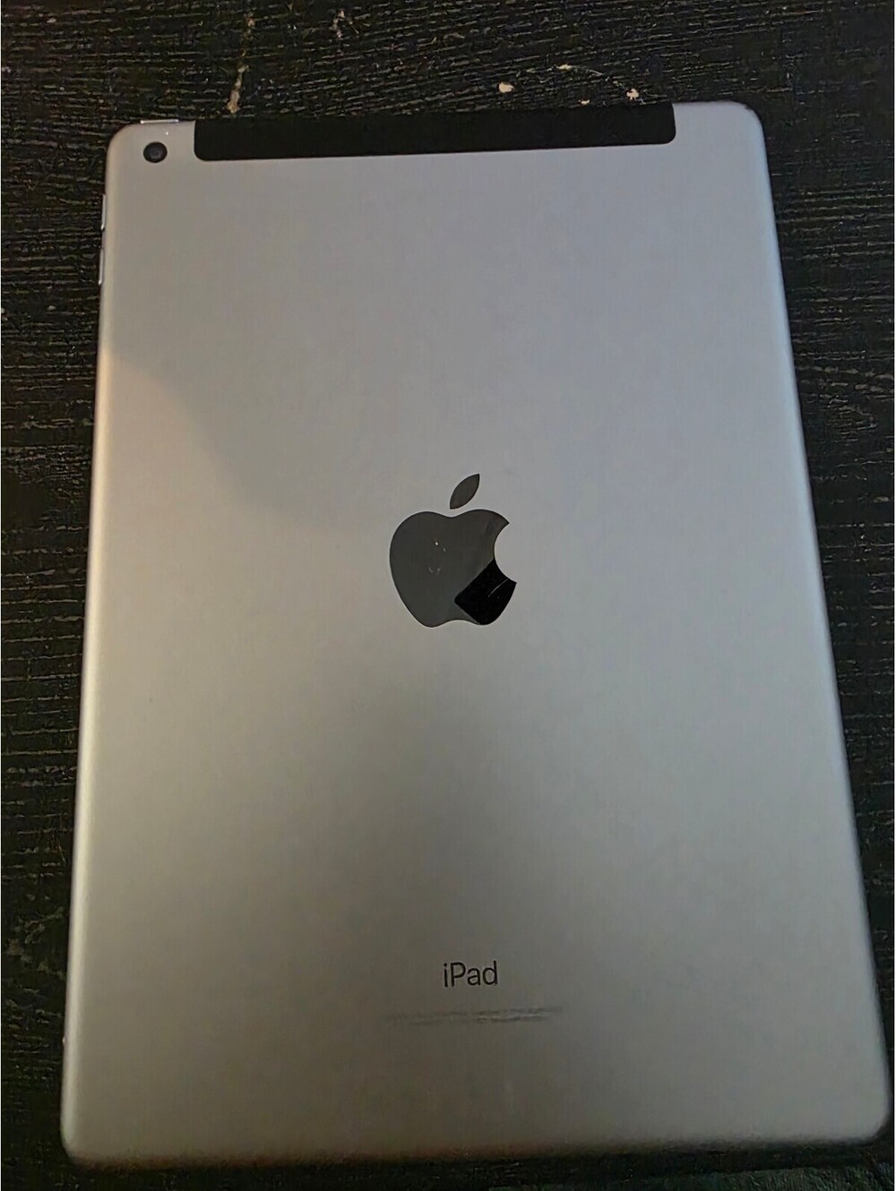 Apple iPad 5th Gen 9.7" A1823 WiFi + Cellular Silver For Parts Repair AS IS